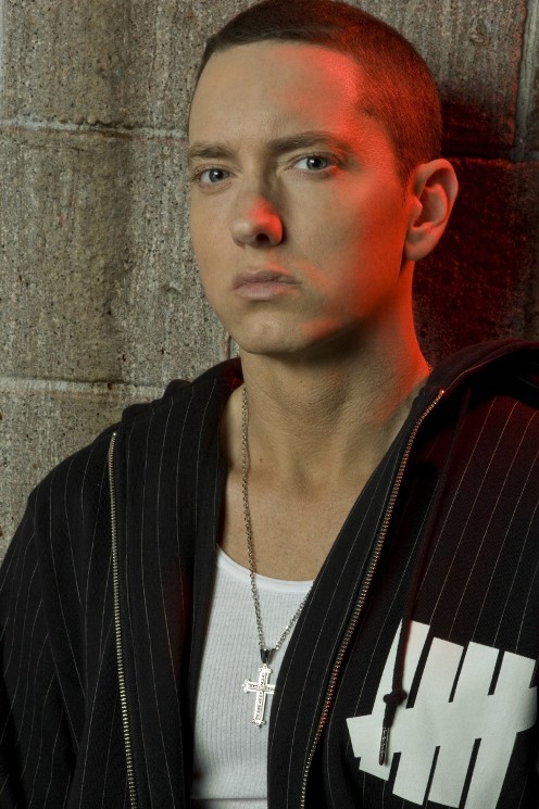 Is Eminem Better Looking With Blonde Or Black Hair Yahoo Answers
