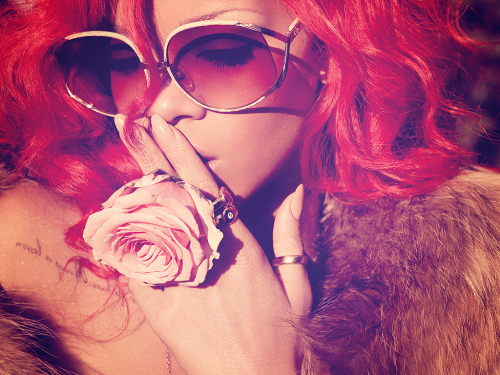 rihanna loud cd. The full version of Rihanna#39;s