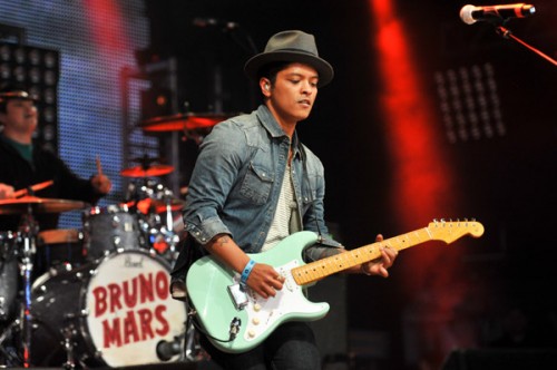 bruno mars lazy song. Bruno Mars Performs “The Lazy