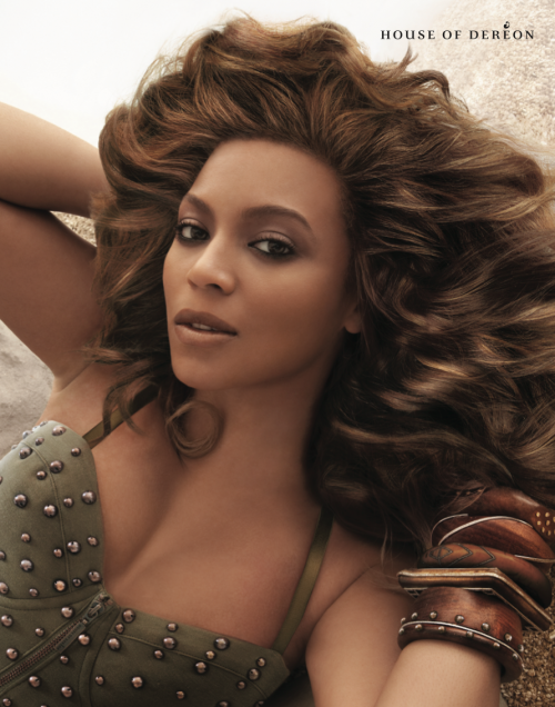 http://thatgrapejuice.net/wp-content/uploads/2012/02/beyonce-dereon-spring-e1330008490654.png