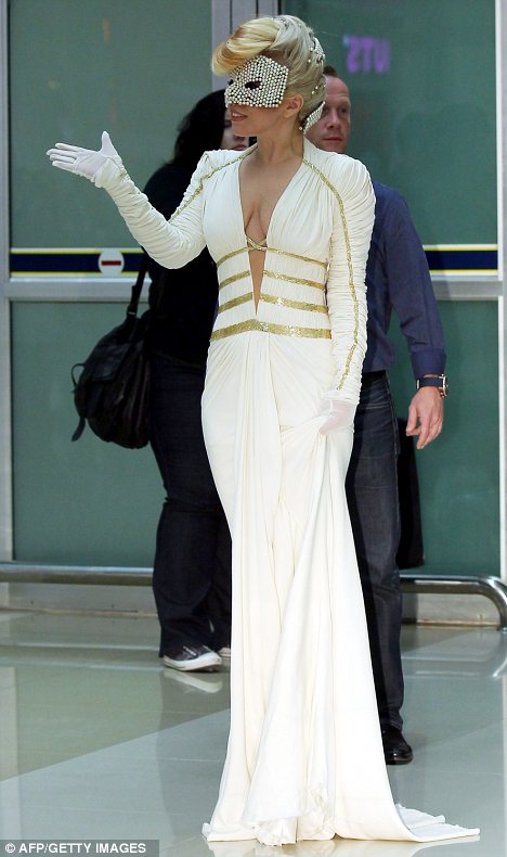 Lady-GaGa-in-seoul.jpg