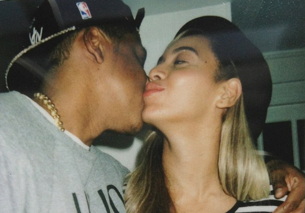 return to hot shot beyonce jay z share intimate moment at kanye west ...