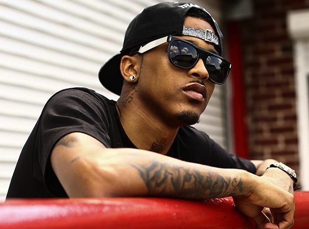 Eye Candy: August Alsina Shows Off His Buldge In New 