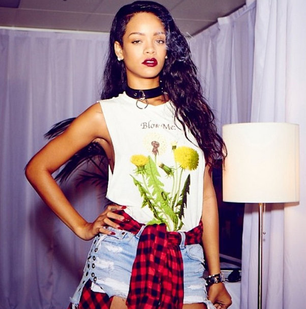 Rihanna-that-grape-juice-entertainment-2014-9