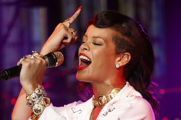 Rihanna-thatgrapejuice-birthday-february 20