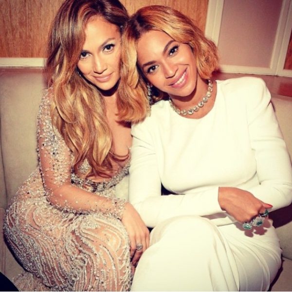 beyonce and jlo-thatgrapejuice-vanity fair party