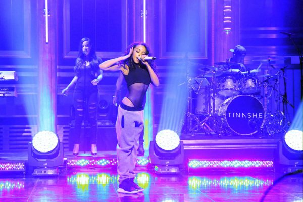 THE TONIGHT SHOW STARRING JIMMY FALLON -- Episode 0368 -- Pictured: Musical guest Tinashe performs on November 16, 2015 -- (Photo by: Douglas Gorenstein/NBC)