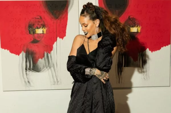 Anti': Rihanna Recaptures Top Spot on Billboard 200 - That Grape Juice