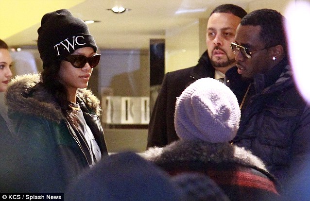  Diva Spotting: Rihanna And Diddy Pose It Up In Paris