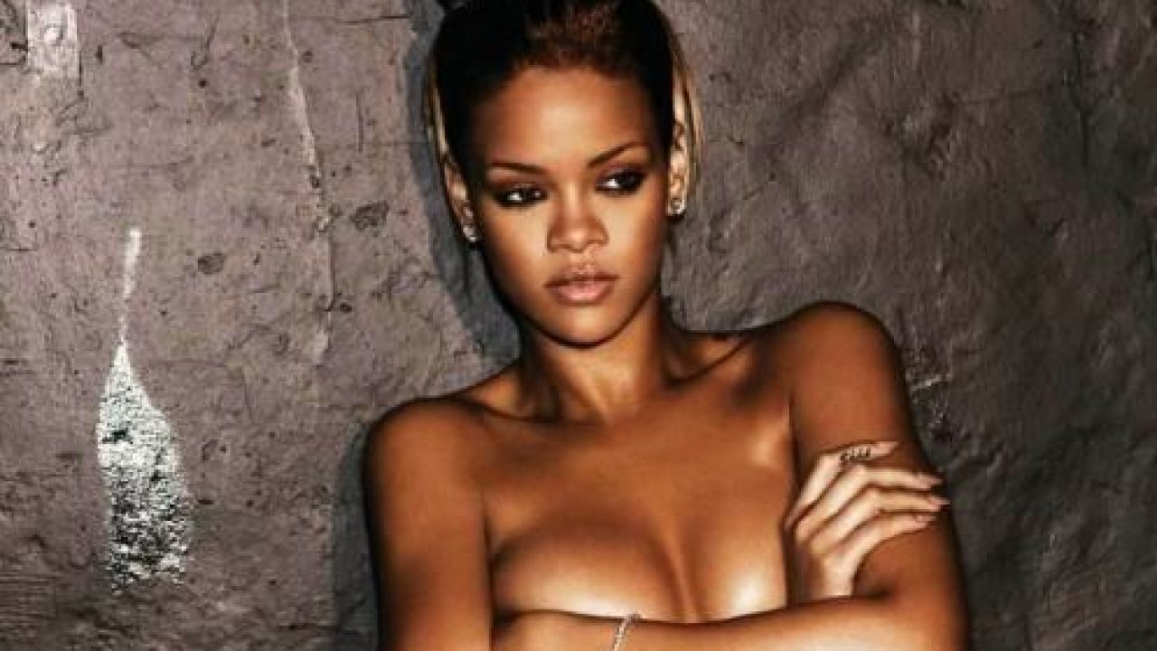 Rihanna Says Chris Brown picture