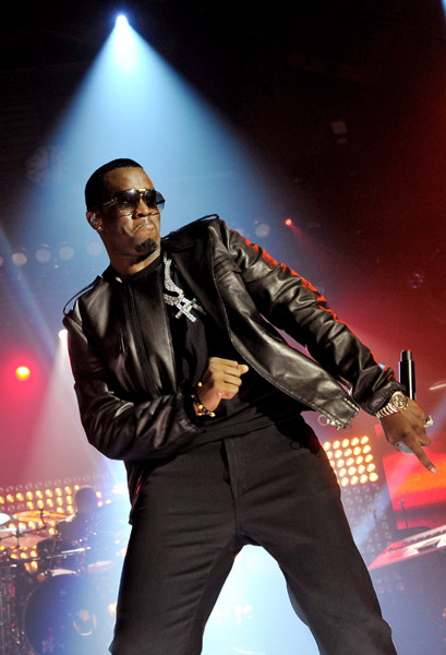 Drama: Rapper T.I Scolds Diddy For Alcohol Fuelled Rant - That Grape Juice
