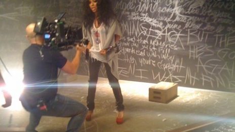 Hot Shot: Melanie Fiona On Set Of 'Gone & Never Coming Back' Video