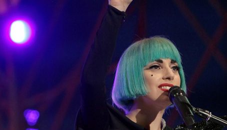 Video: Lady GaGa Performs At 'Europride'