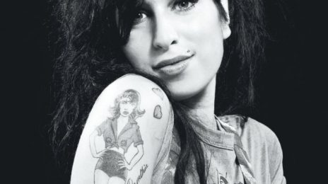 Amy Winehouse Covers NME Magazine