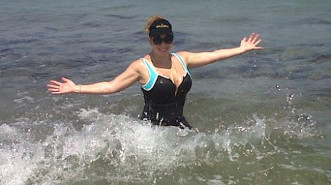 Hot Shot: Mariah Carey Flaunts New Body By The Sea