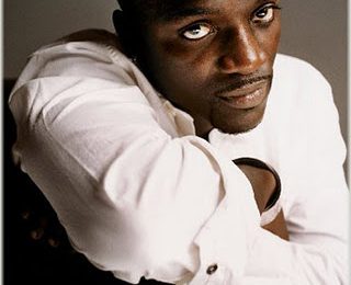 Akon Says Sorry