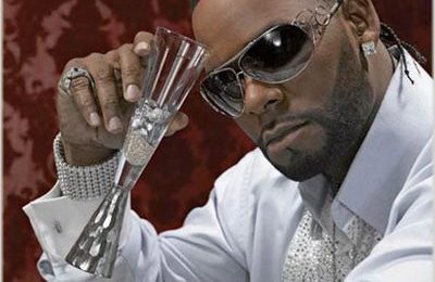 New Song: R. Kelly - 'Skin'