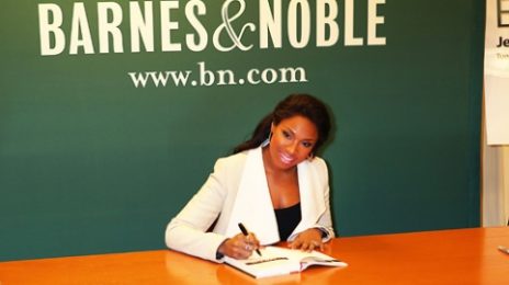 Hot Shots:  Jennifer Hudson Signs Into Barnes & Noble and 106 & Park *Updated With Video*