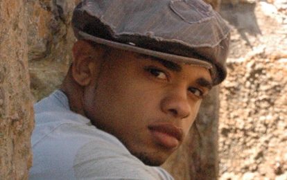 Explosive : Raz B Bares All / "Airs Out" Marques Houston & Praises Chris Brown