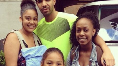 Hot Shot: Drake 'Takes Care' With Fans 