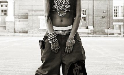 Hot Shots:  Singer Keshia Chante Shines In Aaliyah-Inspired Photoshoot