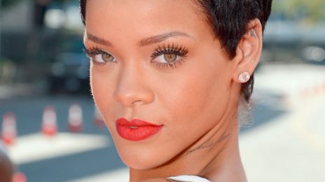 Hot Shot: Rihanna Shares Explicit Snap With Fans