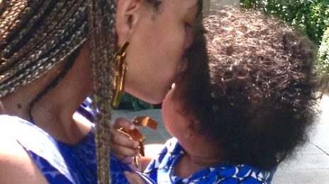Hot Shots: Beyonce Unveils New Snaps Of Blue Ivy