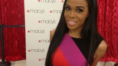 Michelle Williams Performs At Macy's Festive Holiday Window Unveiling