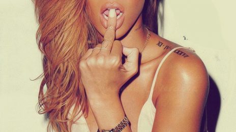 Winning: Rihanna's US Sales Hit 9.8 Million / Scores 6th Million Seller With 'Unapologetic'
