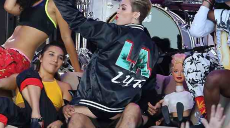 Watch: Miley Cyrus Impersonates Rihanna At 'Jimmy Kimmel Live' Performance