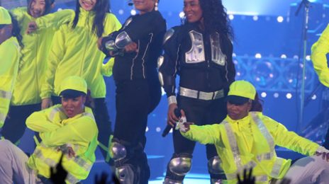 Watch:  TLC Perform Hits Medley For MTV Japan's VMA's / Nab "Legend" Award