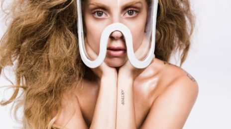 Major: Lady GaGa To Open The 2013 MTV Video Music Awards 