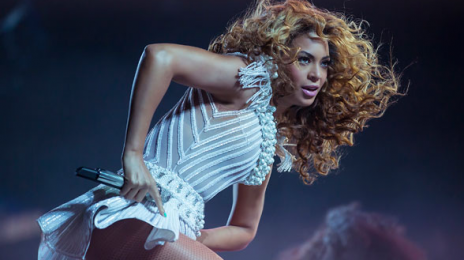 Watch: Beyonce Rocks 'Irreplaceable' Live In New Zealand / Performs Alongside Die Hard Male Look Alike 