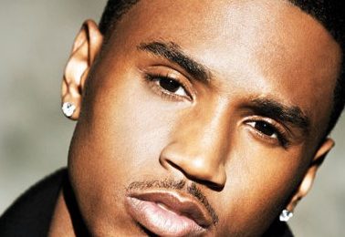 Watch: Trey Songz Performs Acoustic Version Of 'Bottoms Up' For 'MTV'