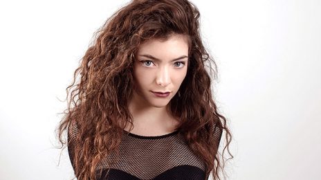 Lorde Rocks 'Royal' Performance On 'Ellen' / Storms Top 5 With Debut Album