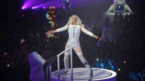 Must See: Lady GaGa Performs 'Do What U Want' Live At #VEVOArtRave