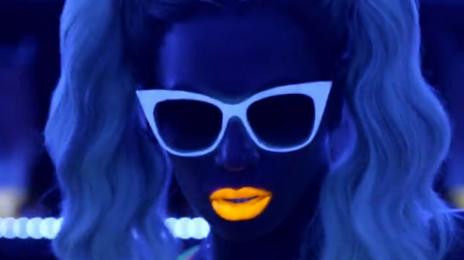 Beyonce's Self-Titled Album Eyes US 1 Million Mark