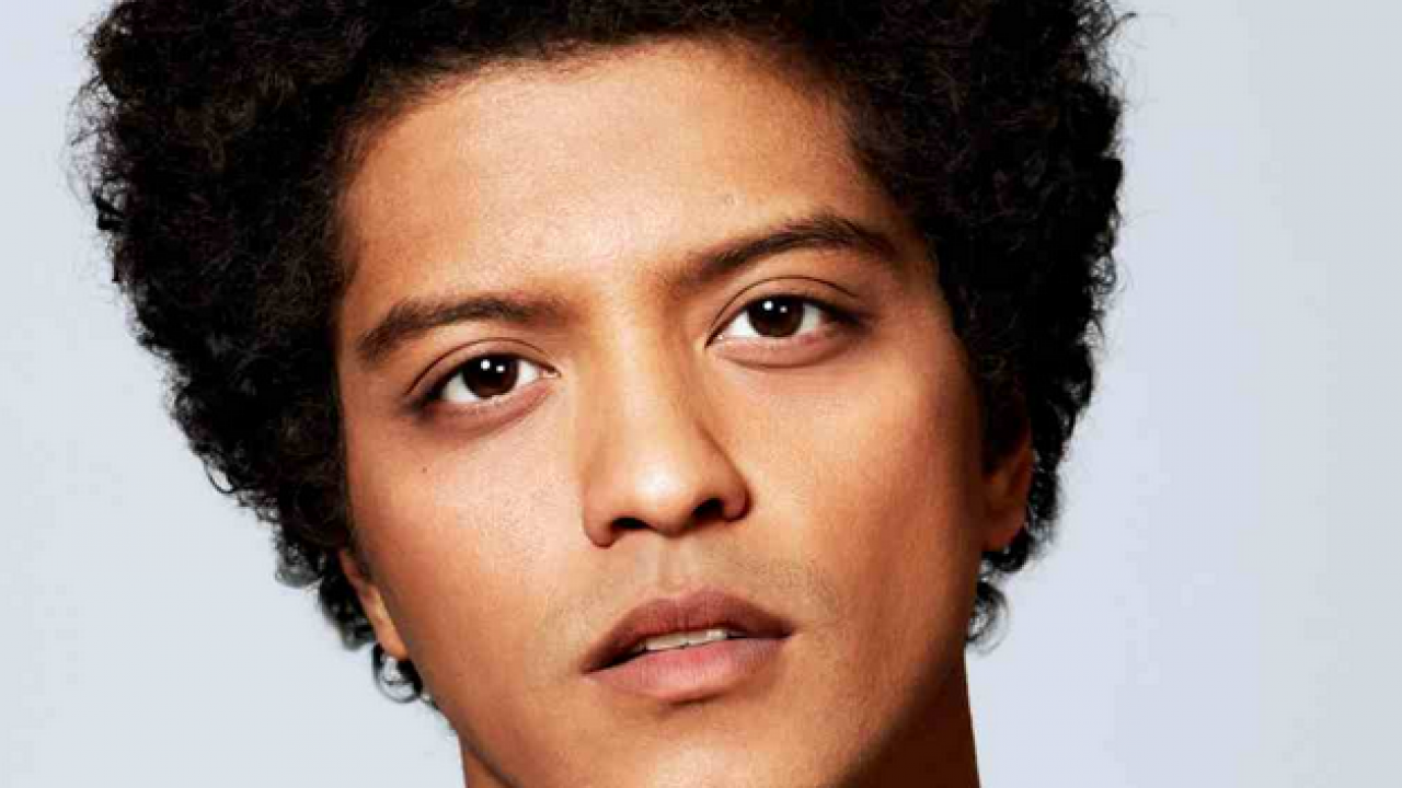 Bruno Mars talks '24K Magic,' crying to Adele + shaking up 'SNL' | SiriusXM