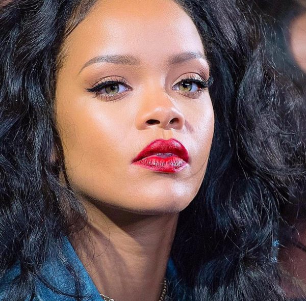 Rihanna To Release New Album On Grammy Night? - That Grape Juice