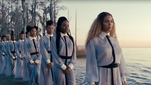 Beyonce Issues Statement On Killings Of Alton Sterling & Philando ...