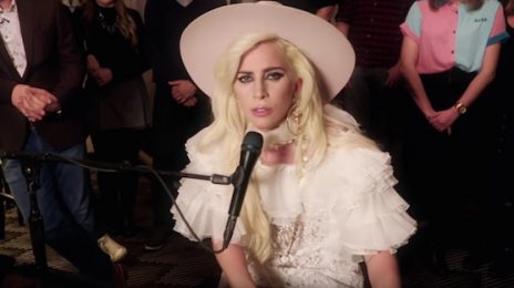 Watch: Lady Gaga Belts 'Million Reasons' On 'Alan Carr'