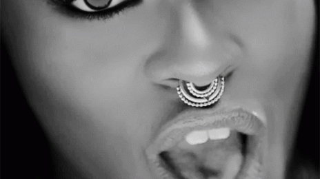 Azealia Banks Addresses Racism & Backstabbing Within Entertainment Industry