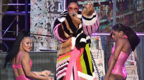 2017 BET Hip Hop Awards:  Cardi B Performs 'Bodak Yellow' [Video]