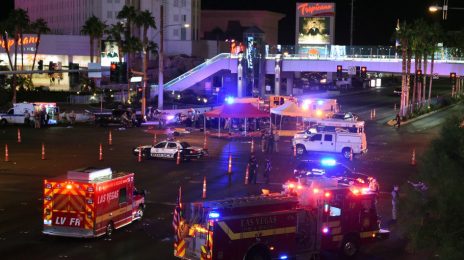 Shocking Shooting Breaks Out At Las Vegas Music Festival / 20 Dead, 100 Injured