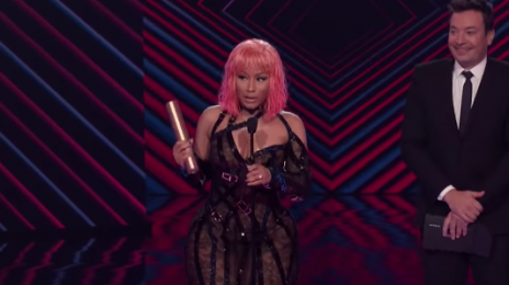 Watch: Nicki Minaj Wins Two 'E! Peoples Choice Awards'