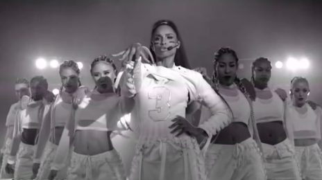 Watch: Ciara Rocks Monday Night Football Halftime Show With Epic 'Level' Up Performance