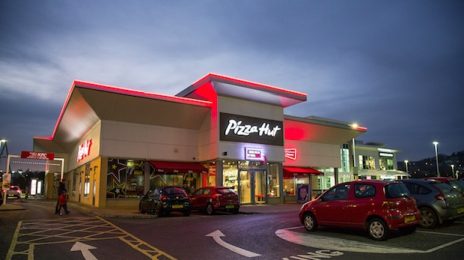 Pizza Hut To Investigate Employee's Viral Racist Post