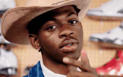 Lil Nas' 'Old Town Road' Blocks Taylor Swift From #1 Spot / Earns Almost $400,000 This Week