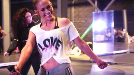 Jennifer Lopez Premieres The Making Of The 'It's My Party Tour'