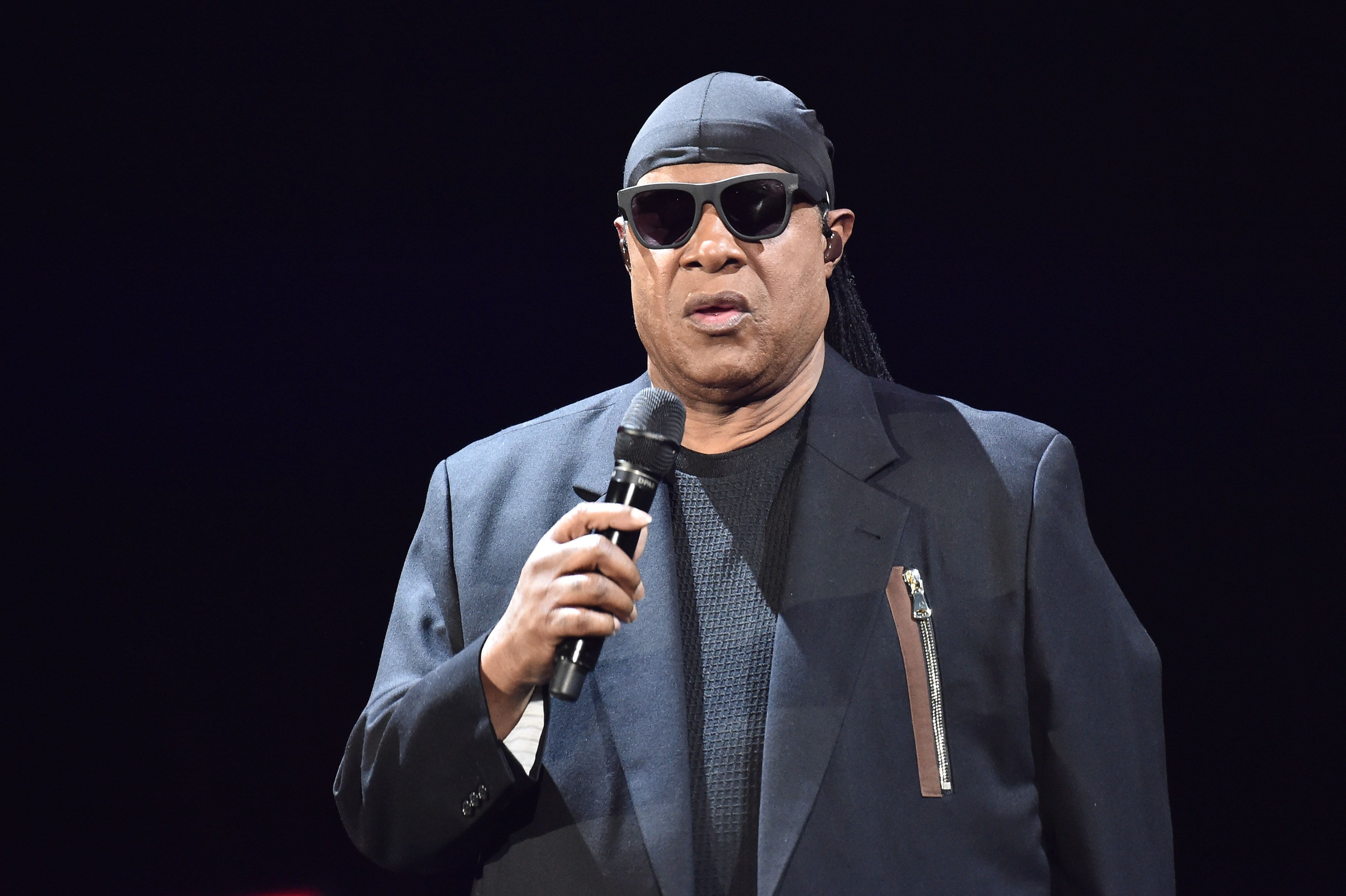 Stevie Wonder Confirms Rumors of Kidney Problems / Set To Undergo ...